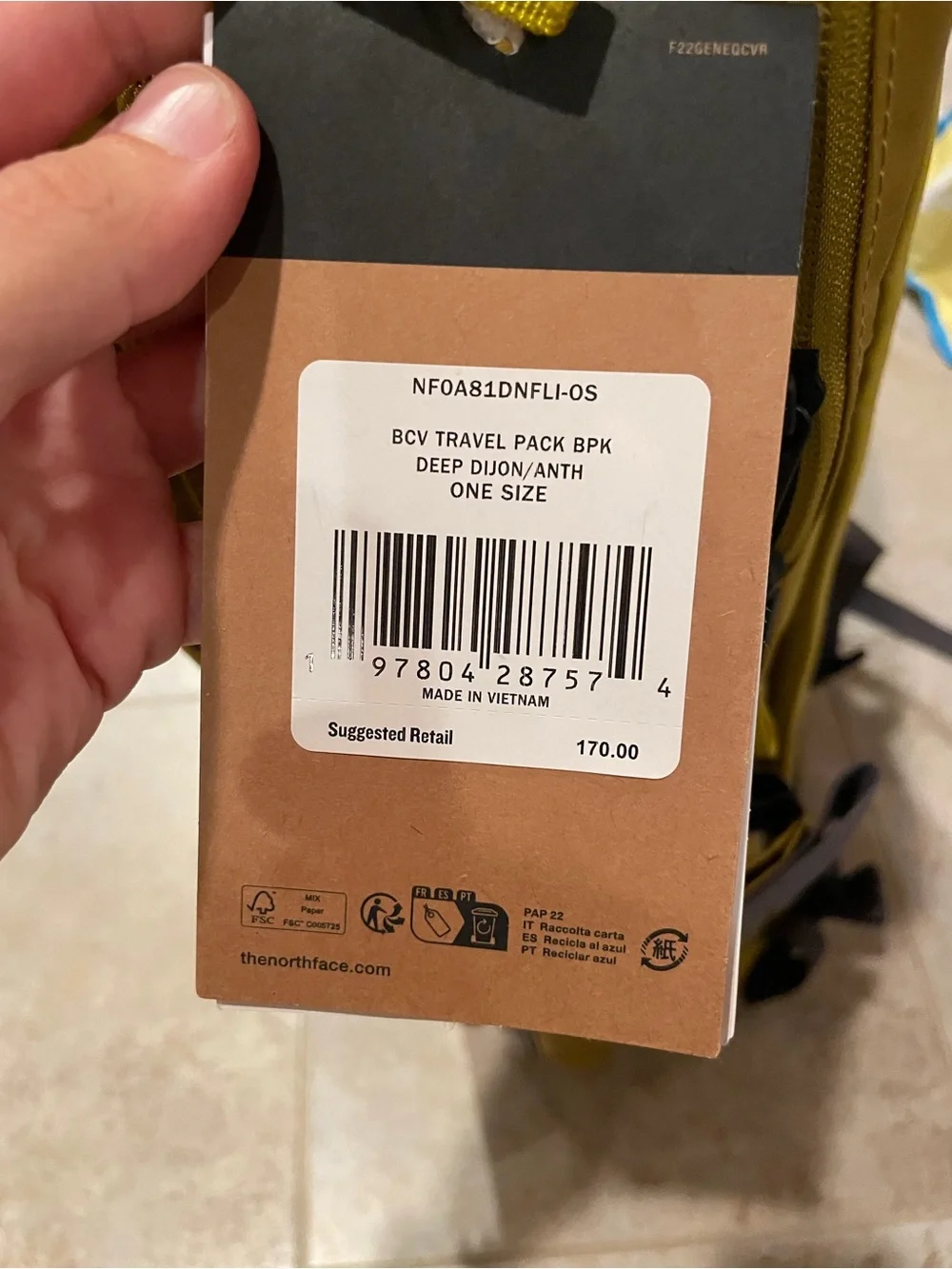 NWT The North Face Base Camp Voyager Travel Pack - Deep Dijon 35 L